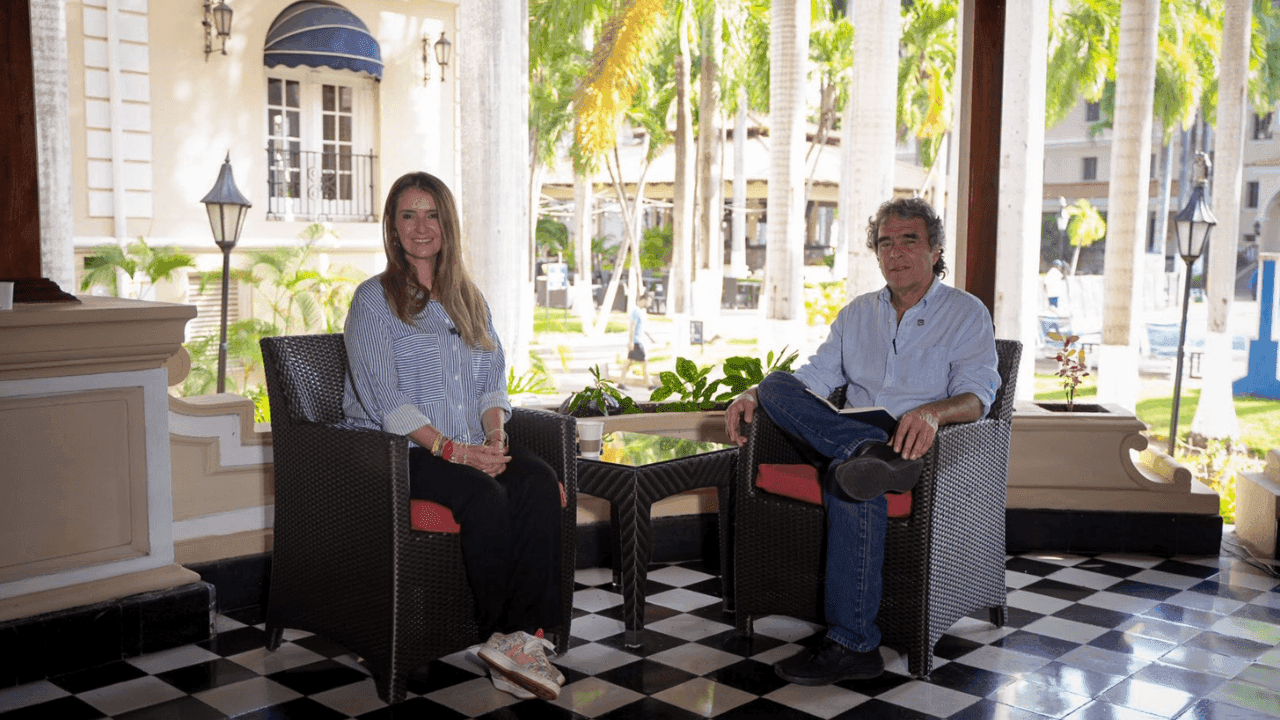 Sergio Fajardo y Paloma Valencia se tomaron el café en Barranquilla, pero se descarta alianza: "En términos políticos estamos en terrenos muy diferentes"