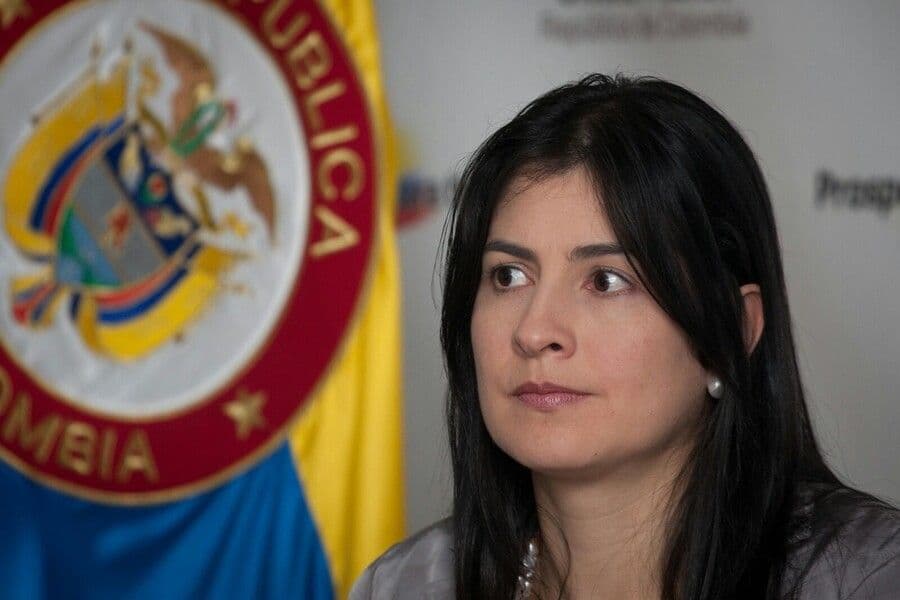 Carolina Soto renuncia a presidir la Cámara Colombiana de Infraestructura y pide independencia del sector privado