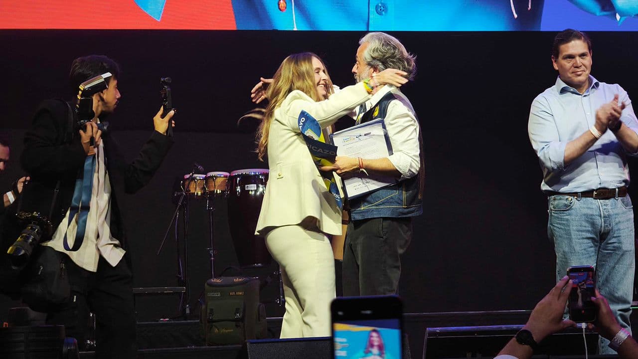 El cierre de Paloma Valencia: maquinarias, negacionismo y la incómoda sombra de Abelardo de la Espriella