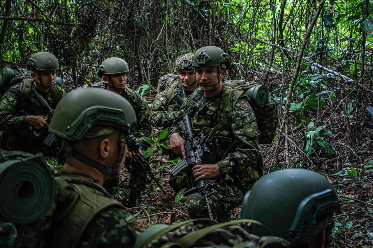 Una nueva iniciativa para permitir el voto de militares y policías fue presentado nuevamente en el congreso. Crédito: Ejército Nacional.