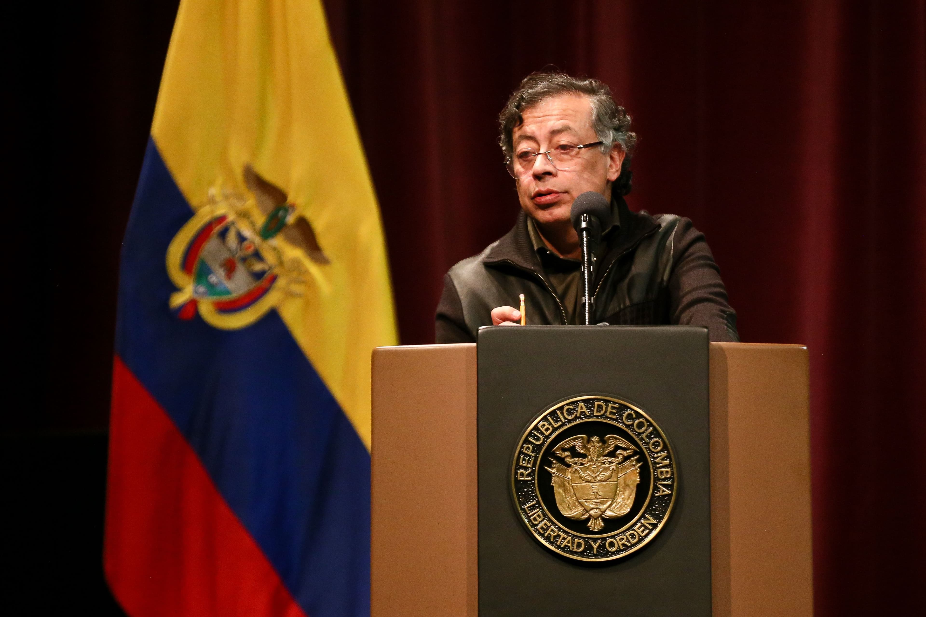 Petro llamó a votar libremente y pidió vigilar el escrutinio durante la jornada electoral. Créditos: Colprensa