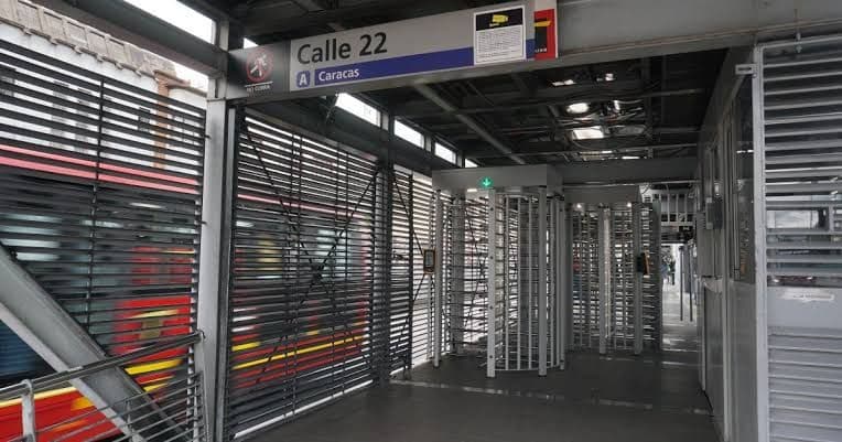 La Corte Constitucional reconoce la discriminación por peso en el transporte público y ordena eliminar barreras para el ingreso