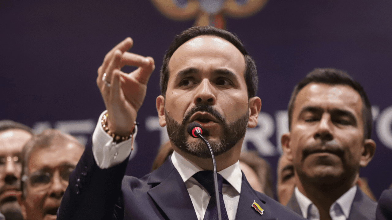 De la Espriella da una semana para intentar el sometimiento de alias Pinocho: “Si no, la orden es darle de baja”