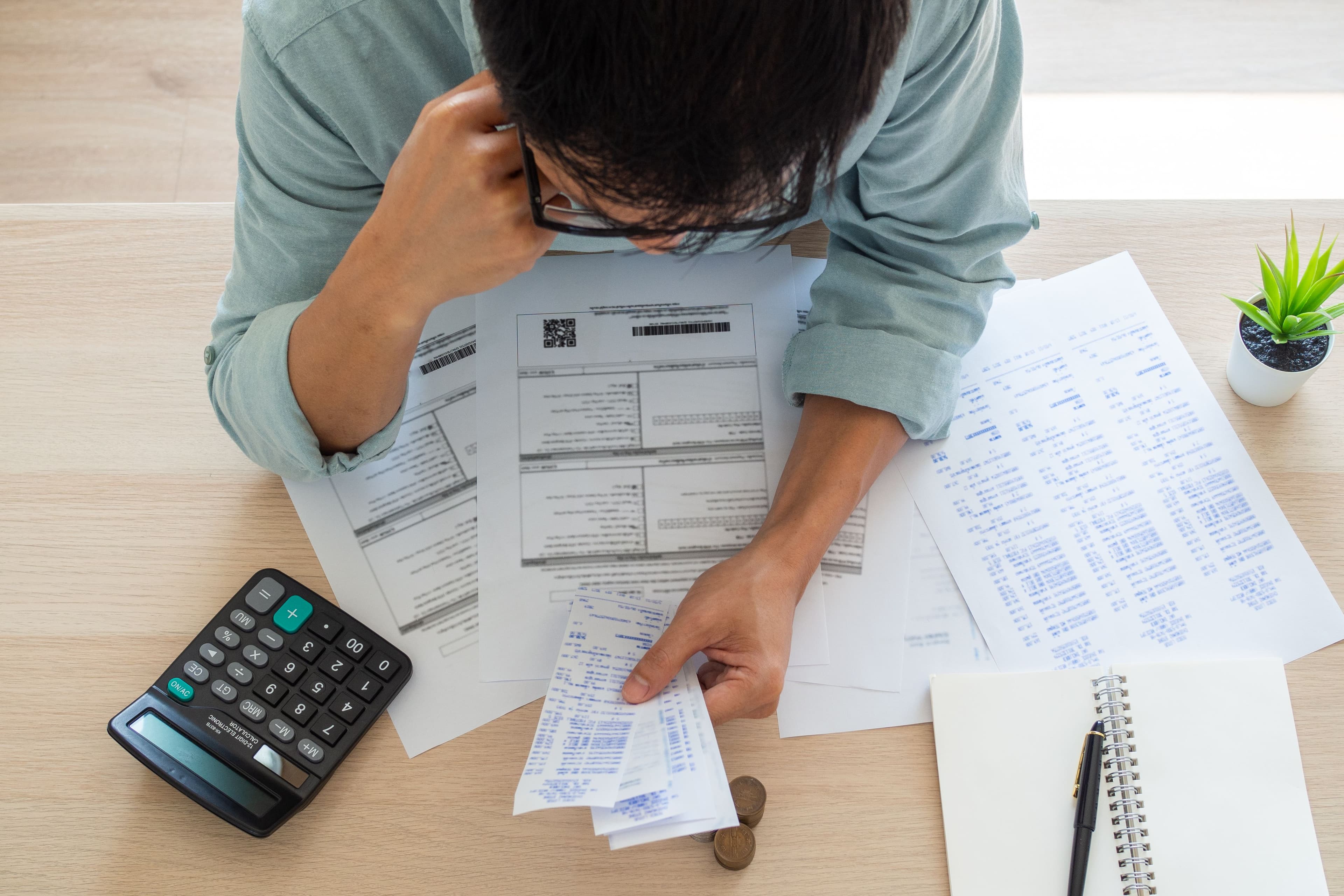 photologuephotos2023-06empresario-inquietudes-financierasjpg