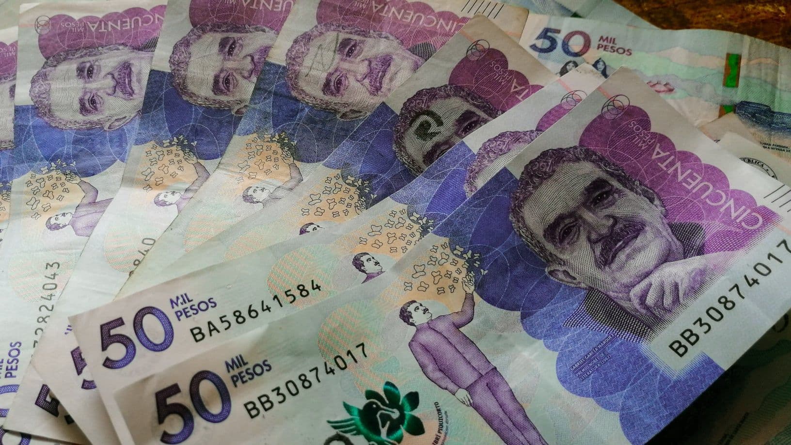 photologuephotos2023-05peso_colombianojpg
