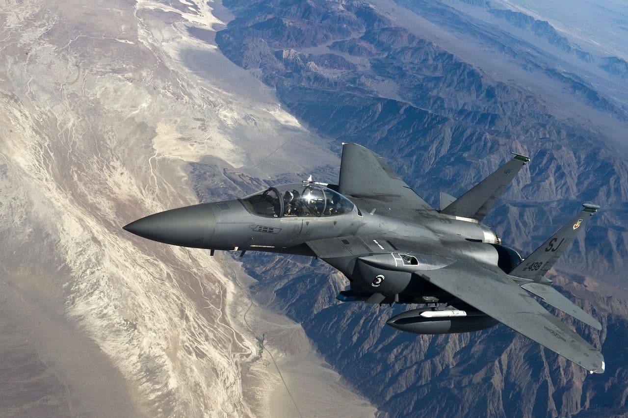 photologuephotos2023-05fighter-jet-g485387574_1280jpg