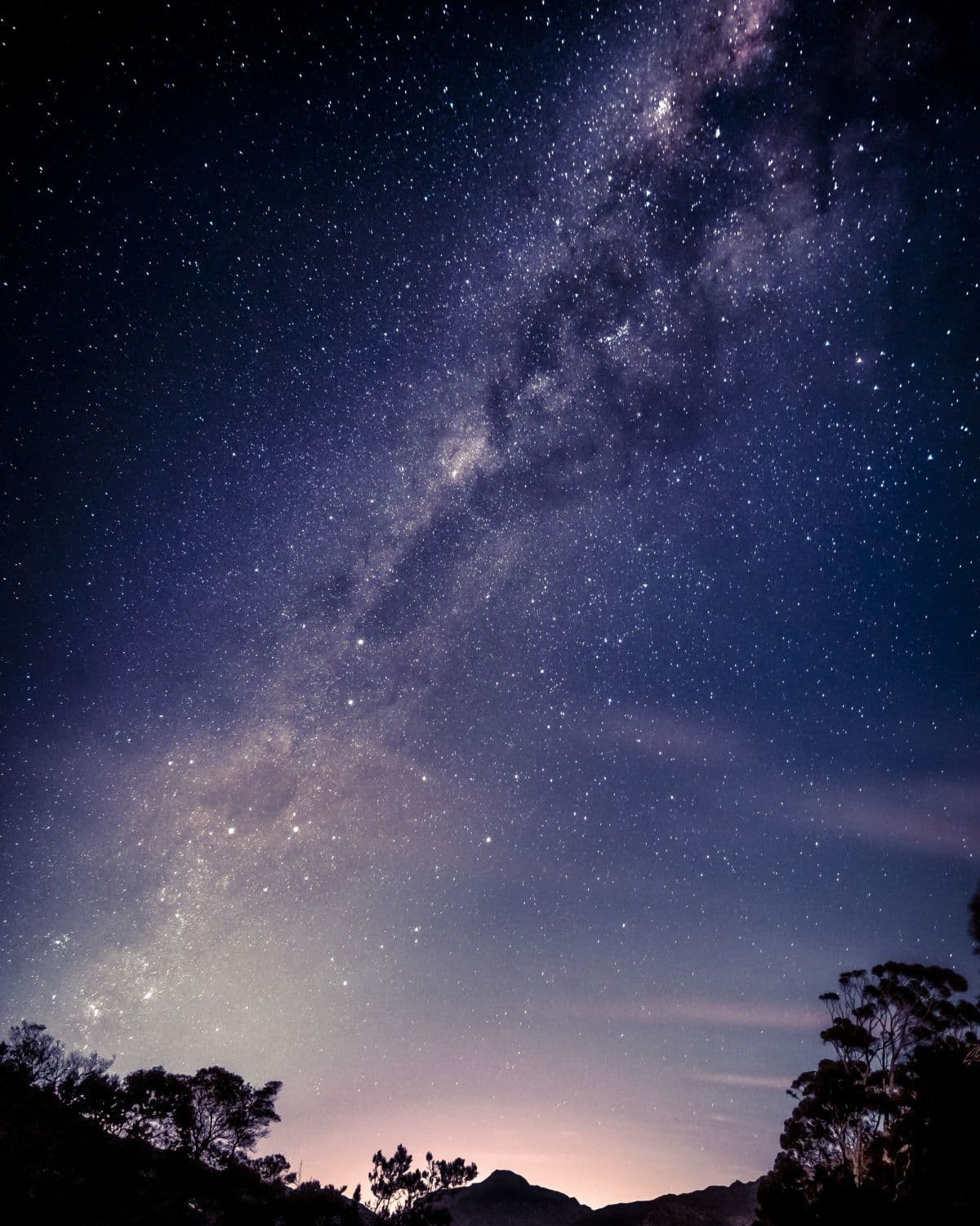 photologuephotos2023-08disparo-vertical-hermoso-cielo-estrelladojpg