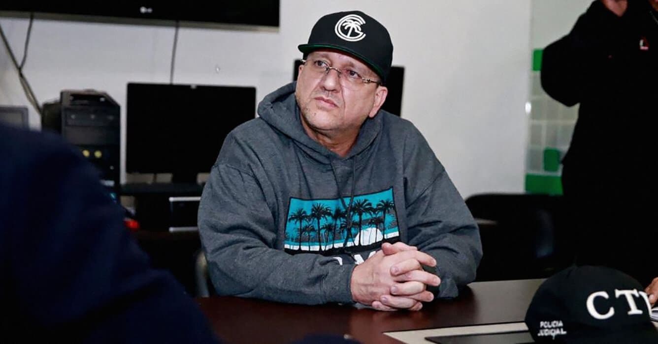 photologuephotos2023-08julio_sanchez_cristo_entrevista_a_abogado_macacojpg