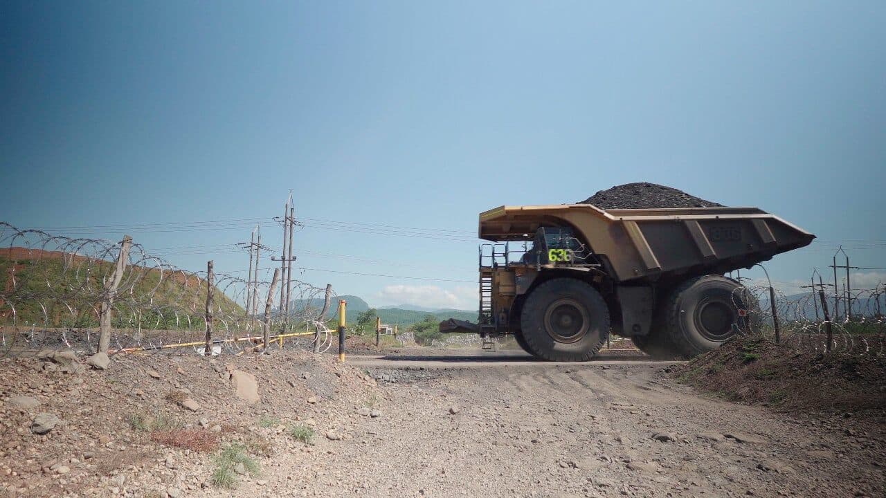 photologuephotos2024-02tabaco_el_pueblo_fertil_perdido_por_la_fiebre_del_carbonjpg