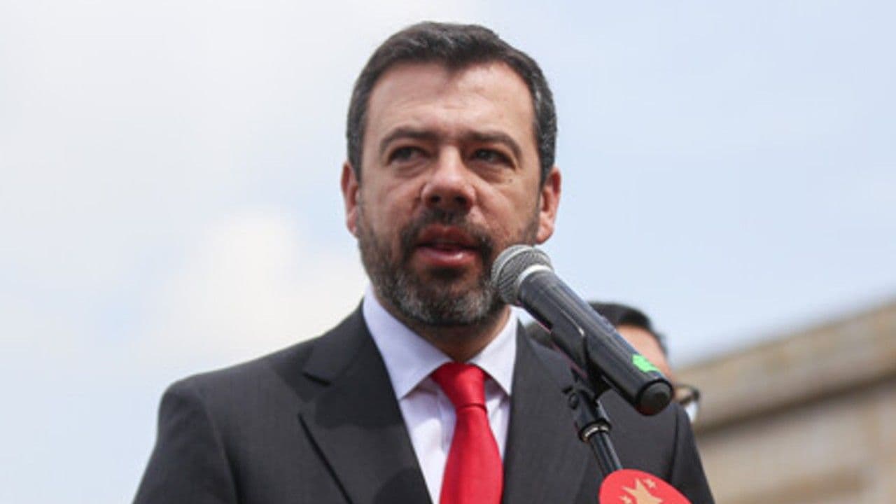 photologuephotos2025-04alcalde_carlos_fernando_galanjpg