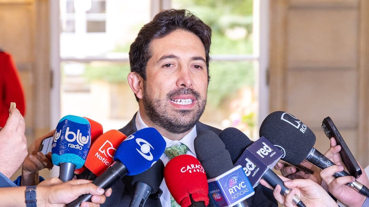 photologuephotos2025-02diego_guevara_minhacienda_credito_presidencia_joel_gonzalez_2jpeg