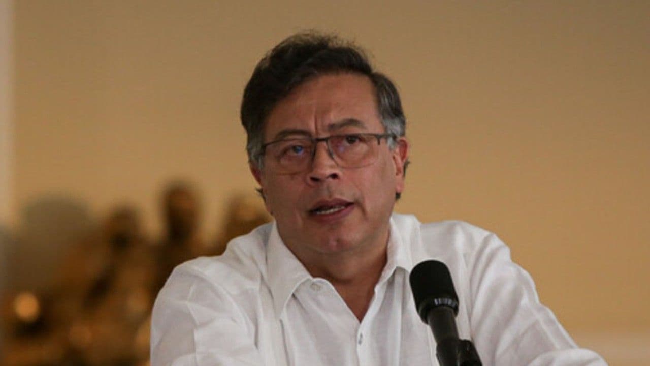 photologuephotos2025-05gustavo_petro_reforma_saludjpg