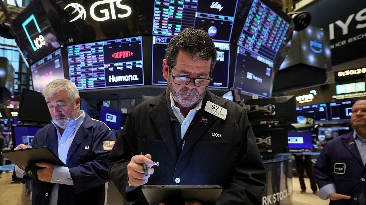 photologuephotos2025-04wall_street_reutersjpeg