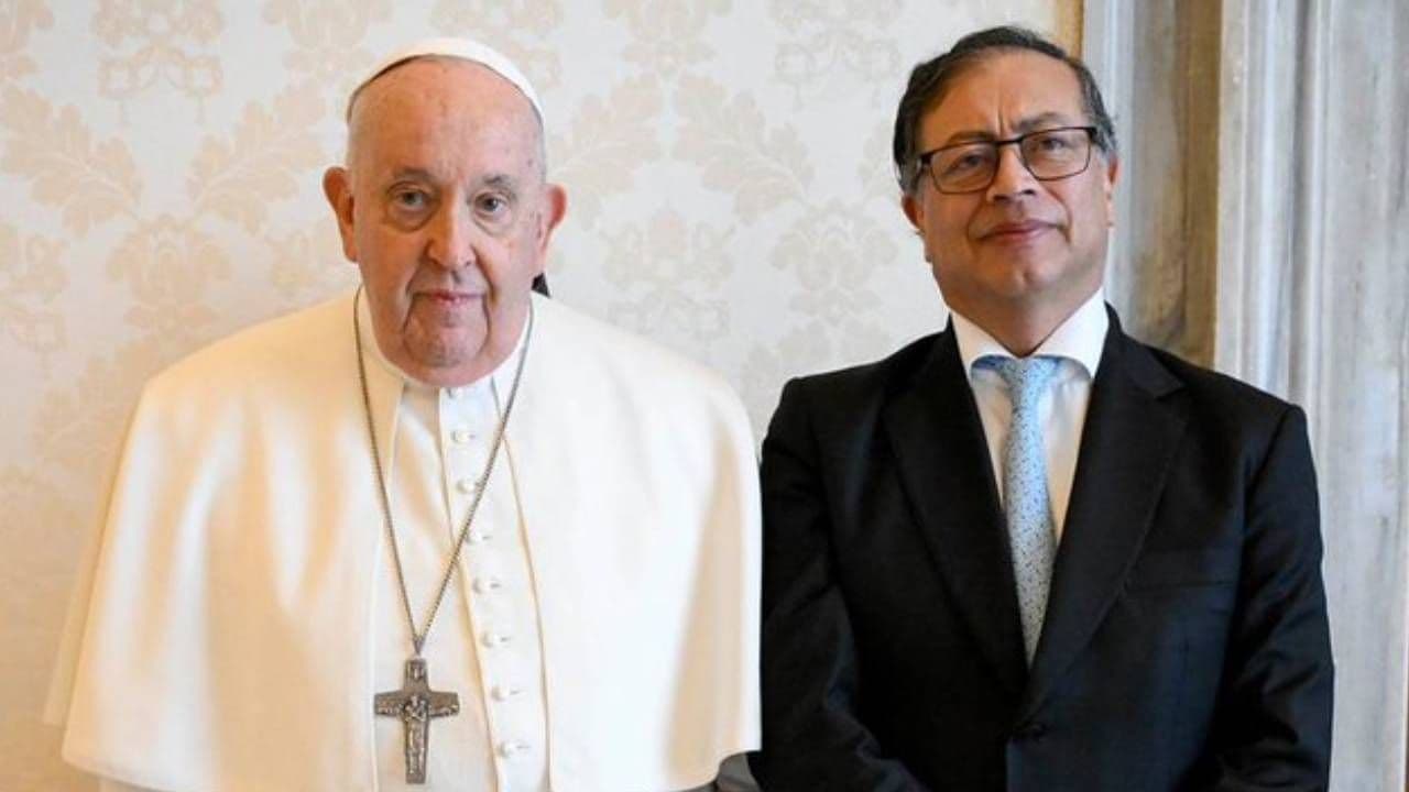 photologuephotos2025-04papa_francisco_2jpg