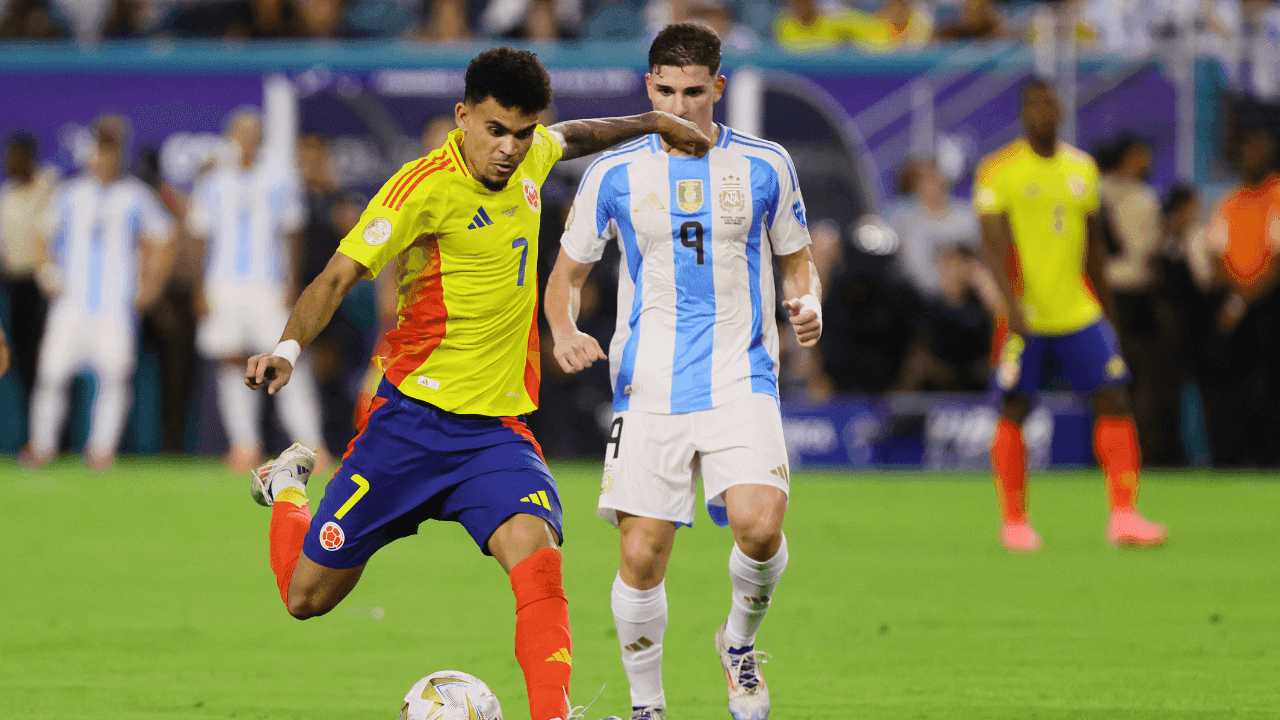 photologuephotos2025-06luis_diaz_futbolista_de_la_seleccion_colombiapng