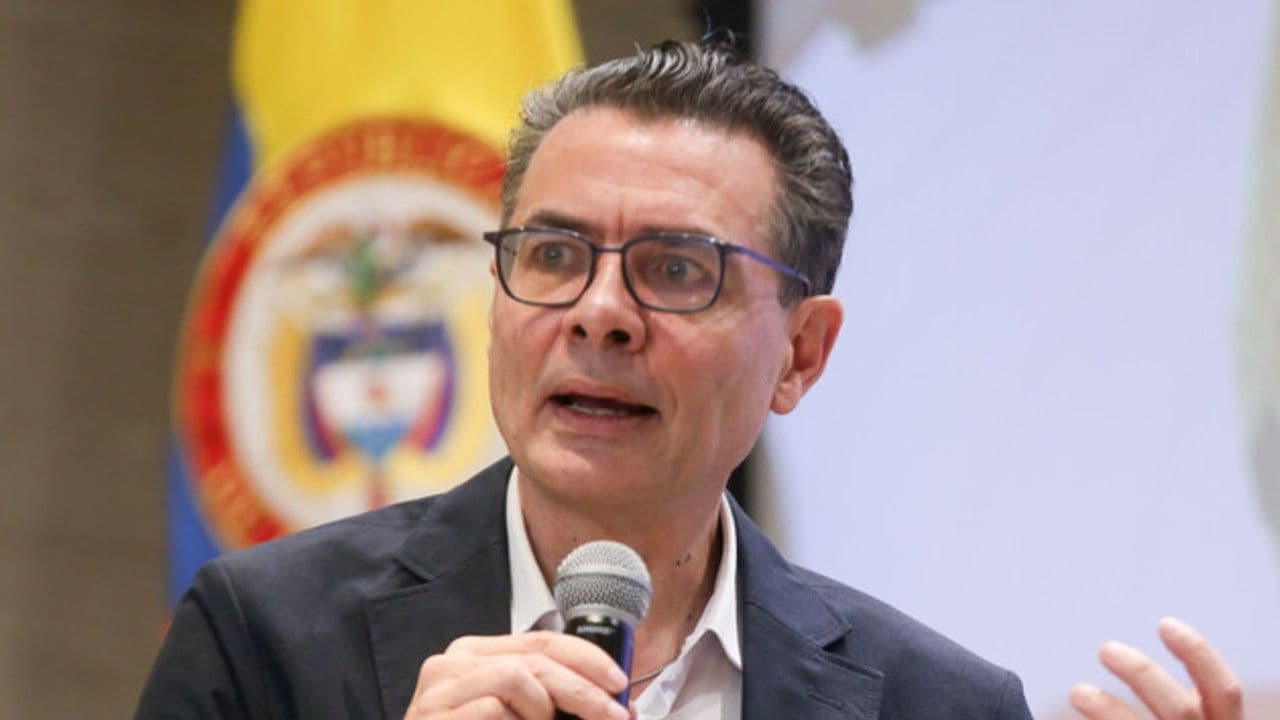 photologuephotos2025-05alejandro_gaviriajpg