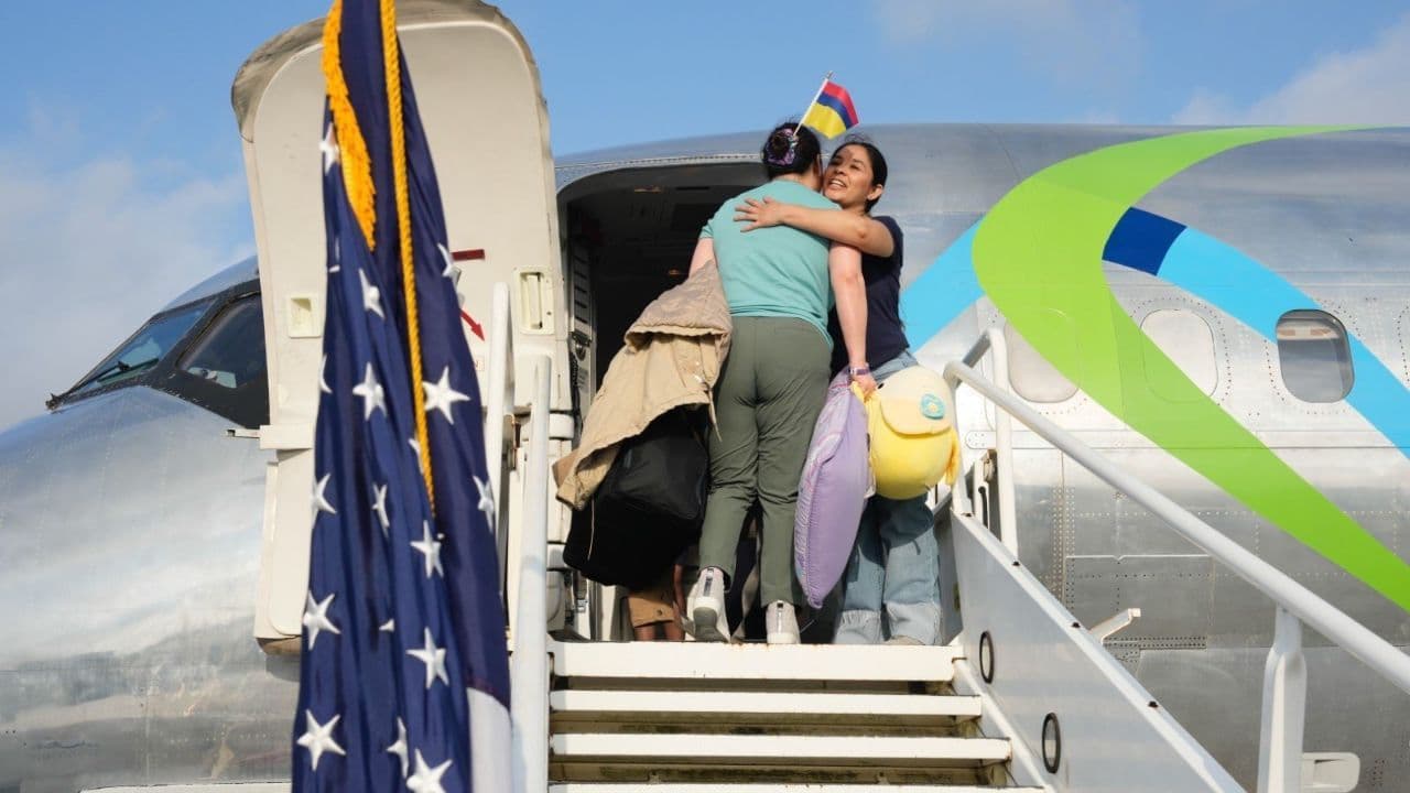 photologuephotos2025-0526_colombianos_regresaron_de_estados_unidos_en_el_primer_vuelo_de_migrantes_autodeportadosjpg