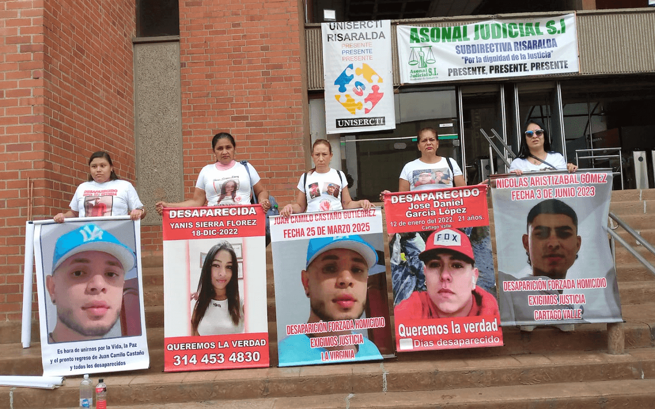 photologuephotos2025-06cartago_manifestacion_junio_madrespng
