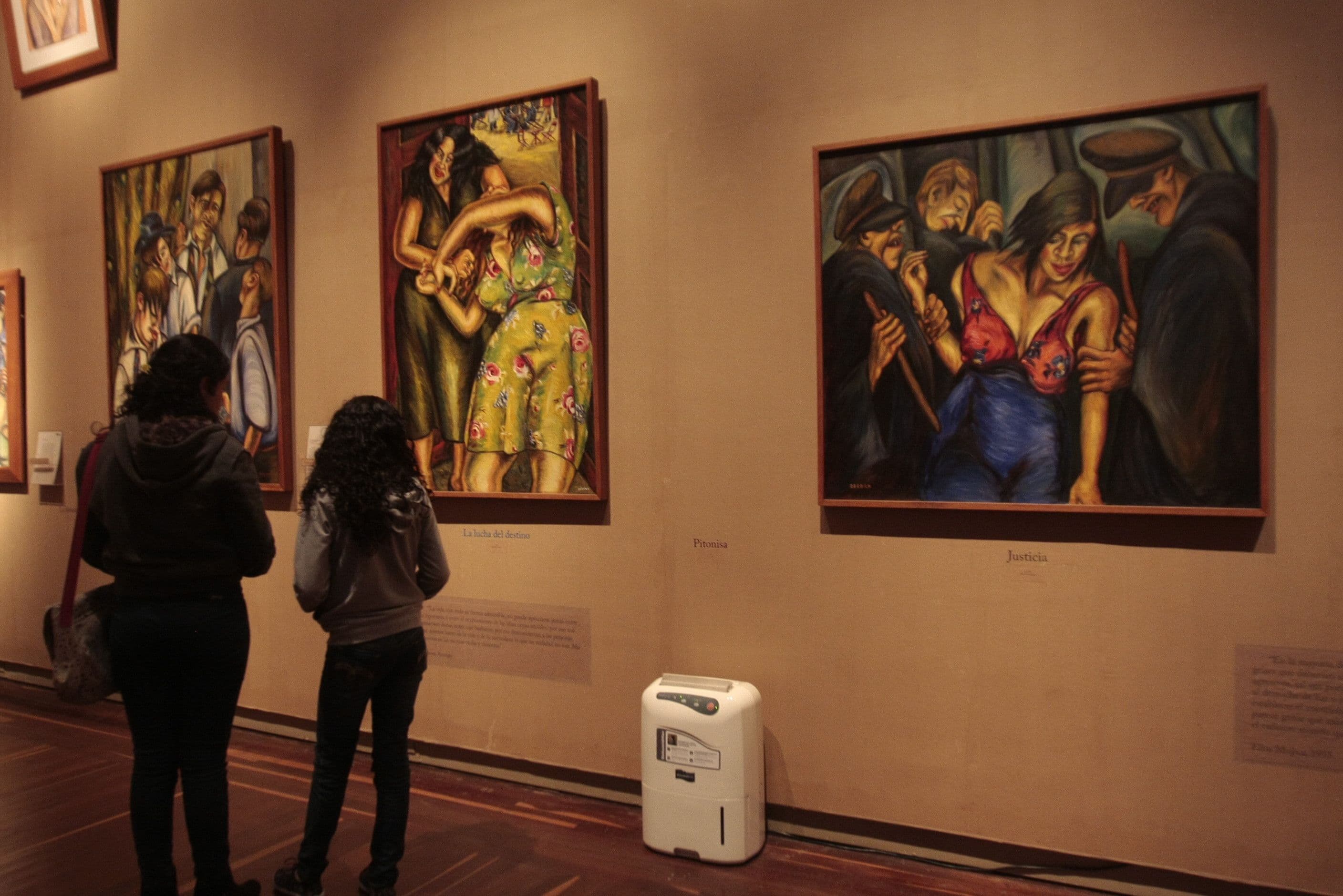 EXPOSICION RETROSPECTIVA DE LA ARTISTA ANTIOQUEÑA DEBORA ARANGO