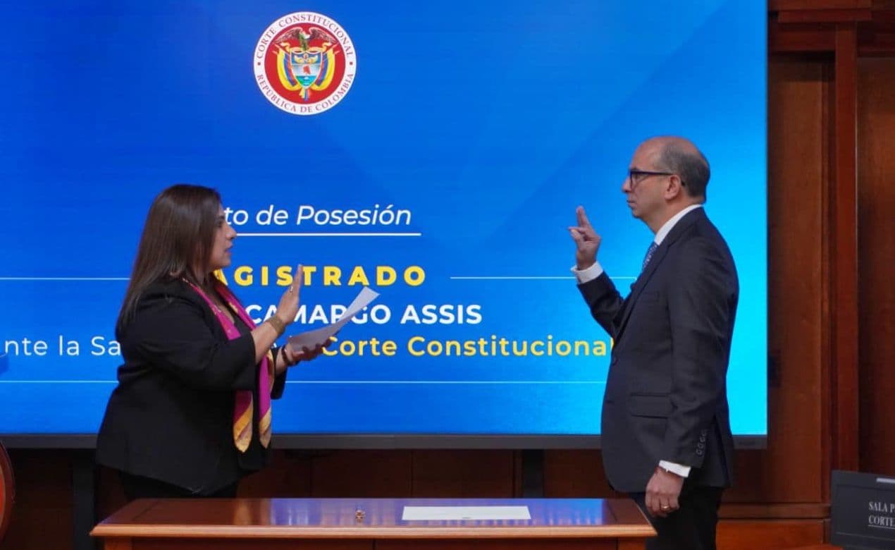 Posesión de Carlos Camargo