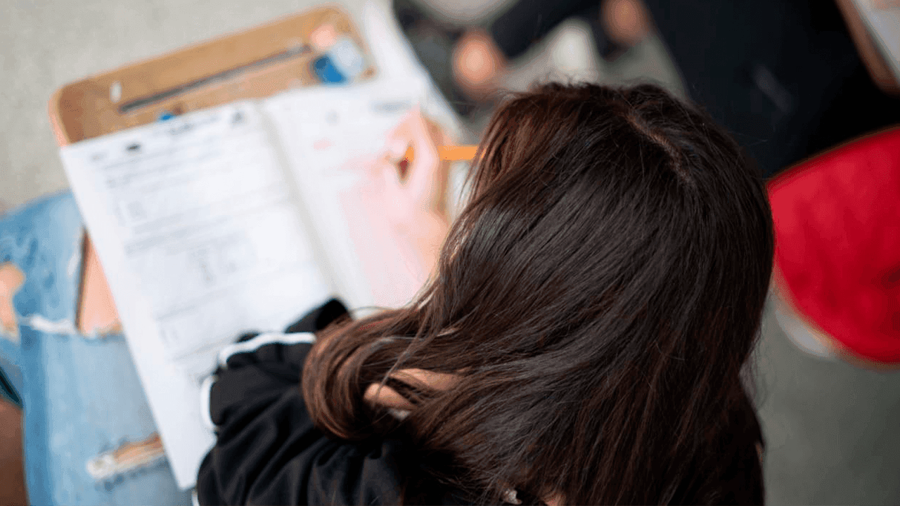 Niños embarazo fertilidad estudiante mujer