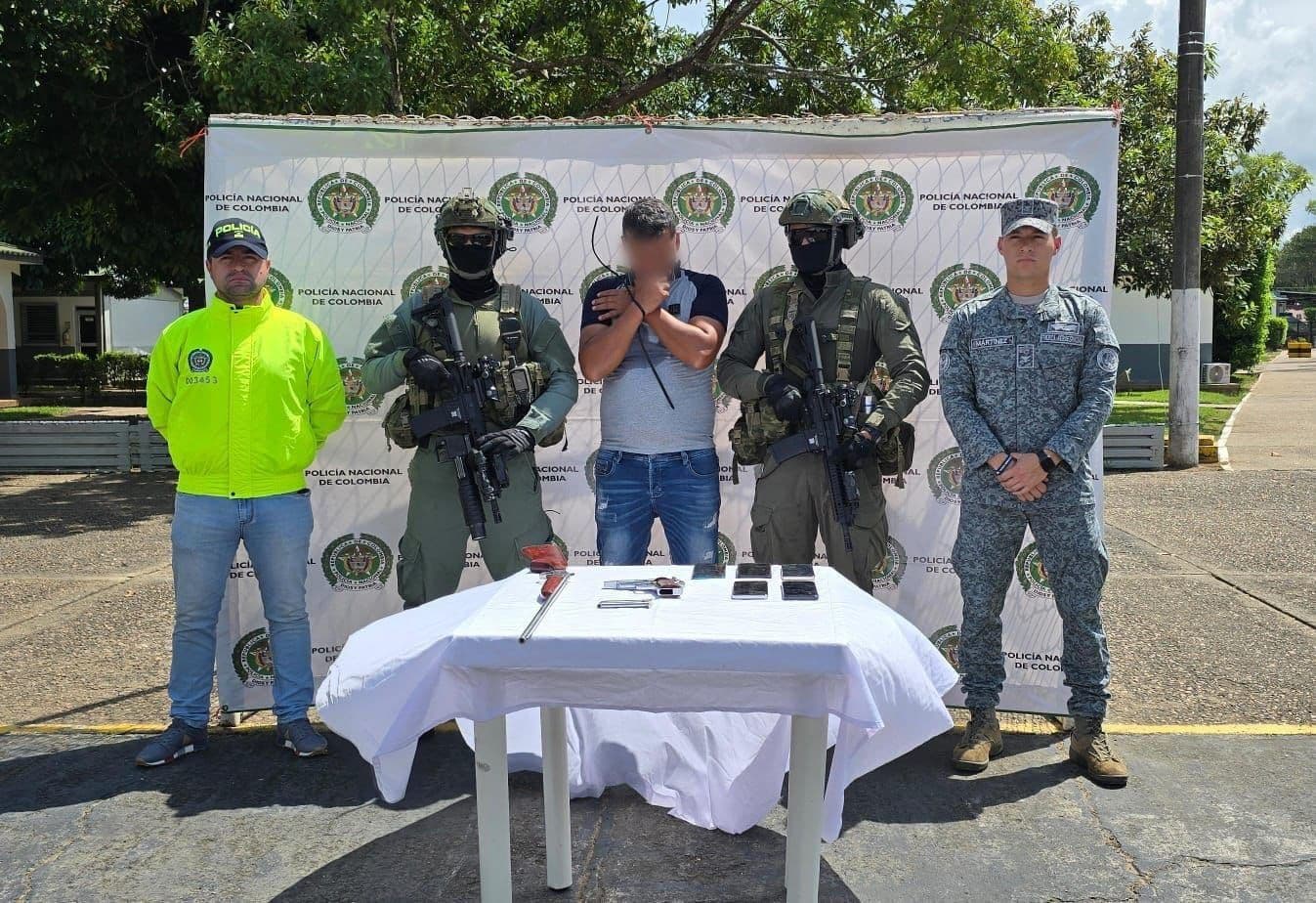 Policia 1212