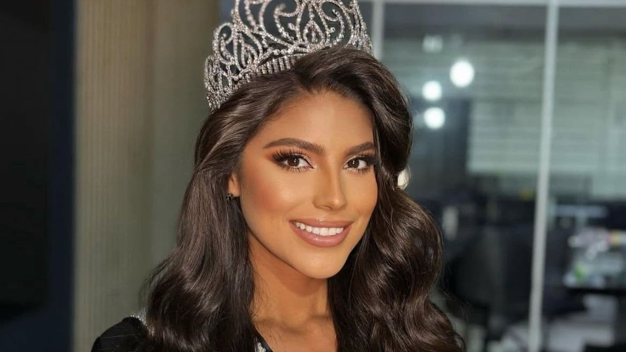 Laura Gallego, reina de Antioquia