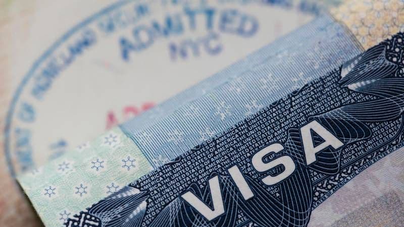 Kristi Noem visas