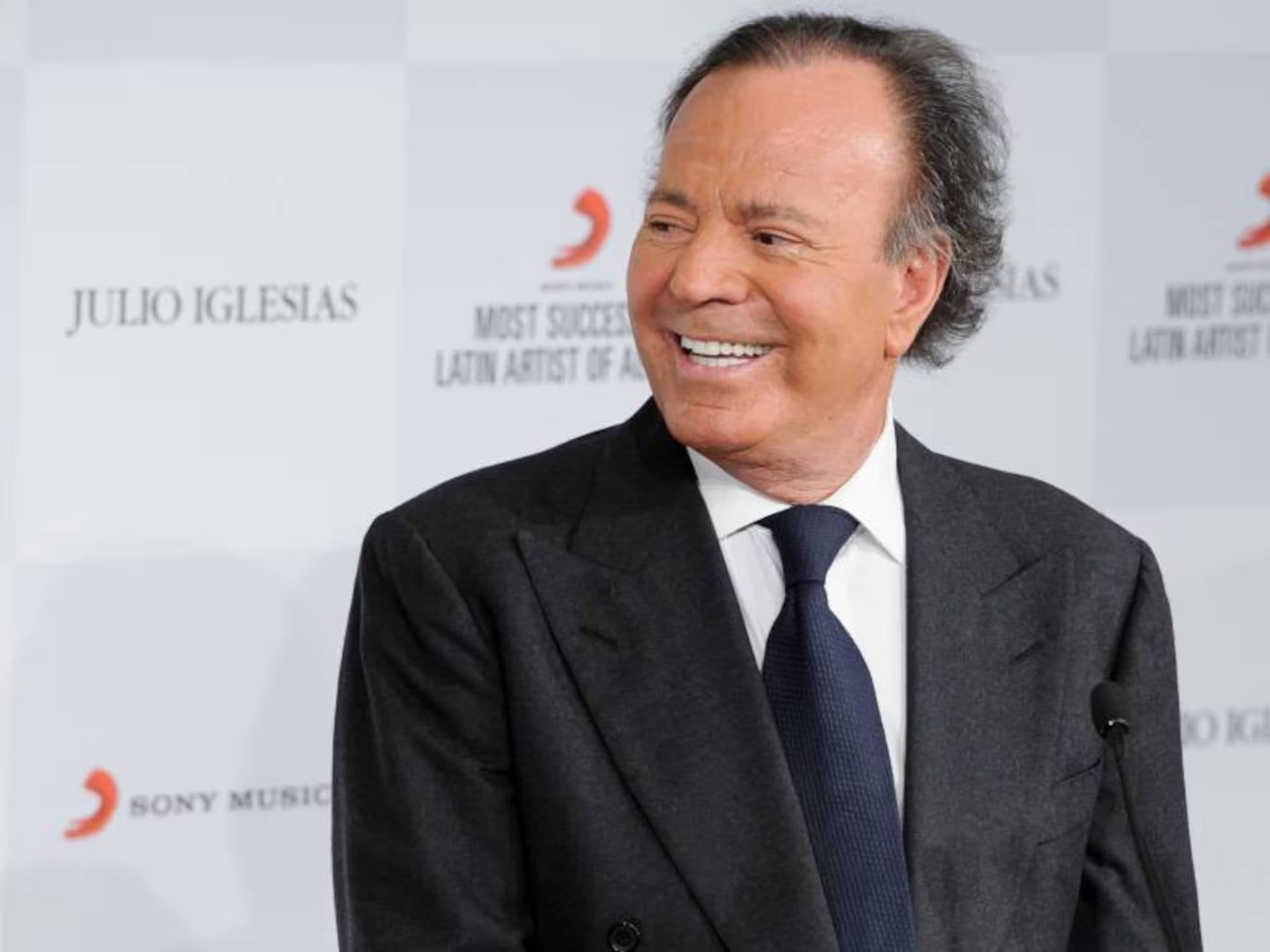 JULIO IGLESIAS