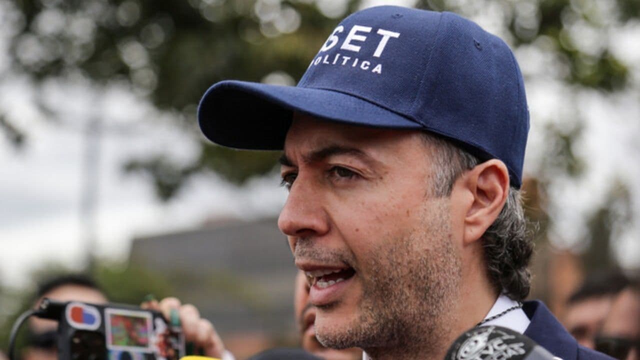 CNE revisa inscripción de Daniel Quintero 3