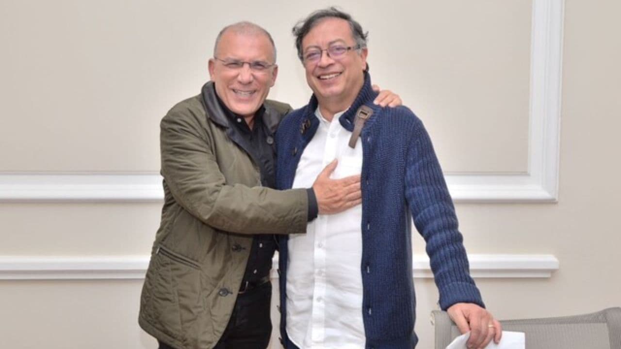 Roy Barreras y Gustavo Petro 3