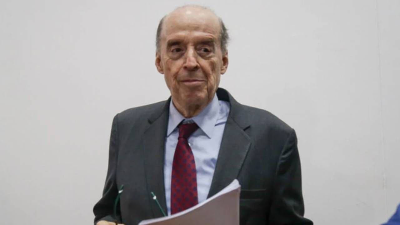Fiscalía imputó a excanciller Álvaro Leyva 3