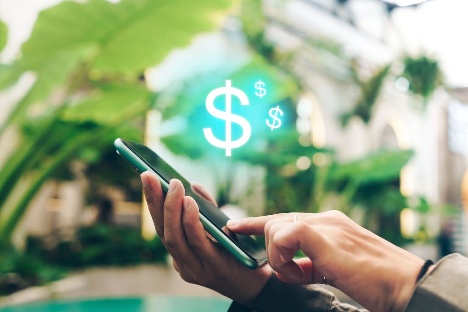 photologuephotos2023-04telefono-inteligente-movil-gadget-uso-mujer-gana-dinero-linea-icono-dolar-emergente_1jpg
