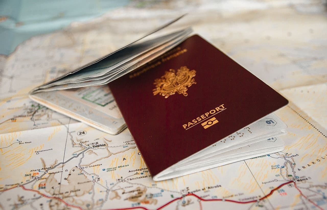 photologuephotos2023-02passport-g28ff427da_1280jpg