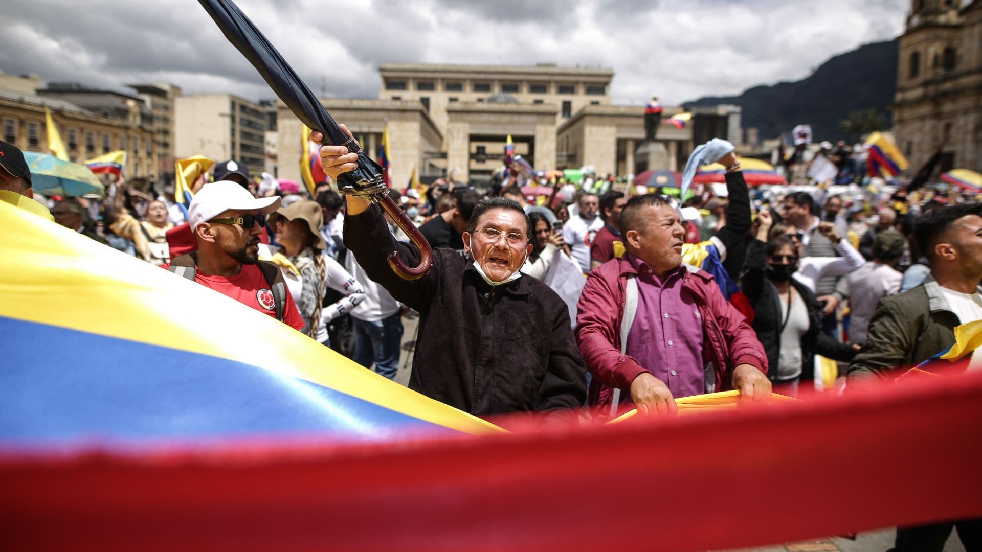 photologuephotos2023-03marchas_anti_petrojpg