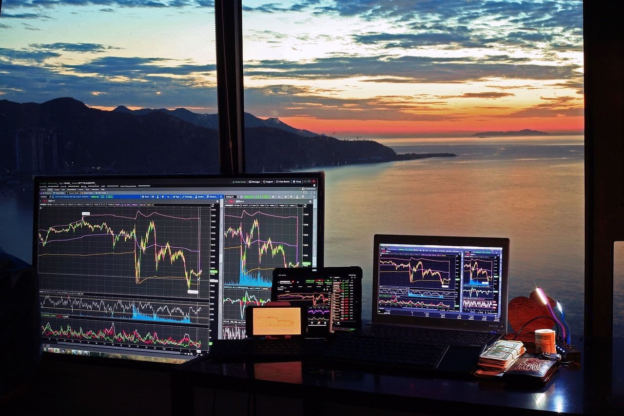 photologuephotos2023-03stock-market-g3148b4797_1280jpg