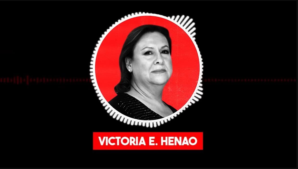 photologuephotos2023-03julio_sanchez_cristo_entrevista_a_victoria_eugenia_henaojpg