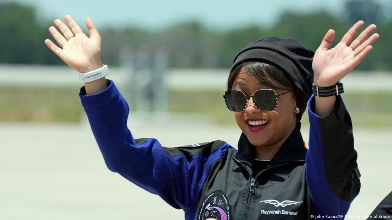 photologuephotos2023-05astronauta_arabia_sauditajpg photologuephotos2023-05astronauta_arabia_sauditajpg