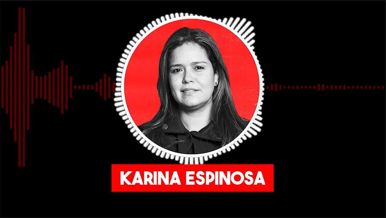 photologuephotos2023-04julio_sanchez_cristo_entrevista_a_karina_espinosajpg