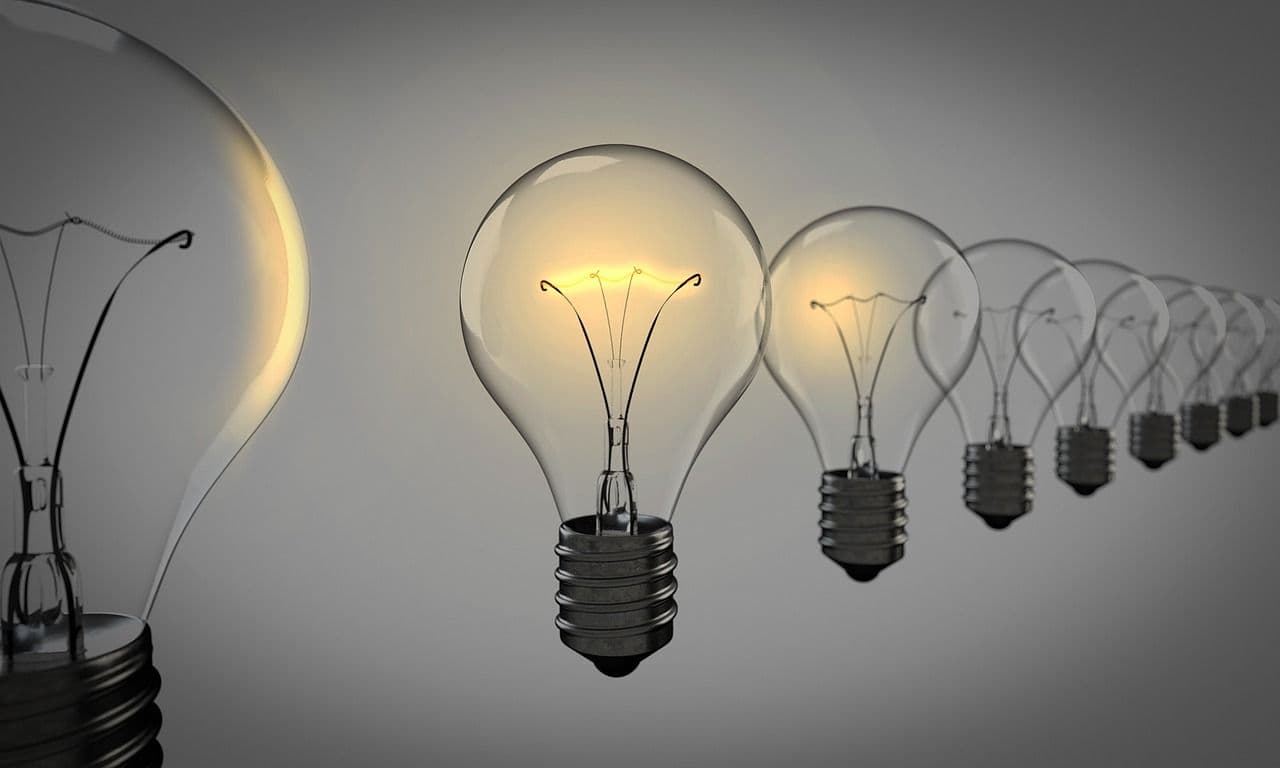 photologuephotos2023-05light-bulbs-gb02e35a18_1280jpg photologuephotos2023-05light-bulbs-gb02e35a18_1280jpg