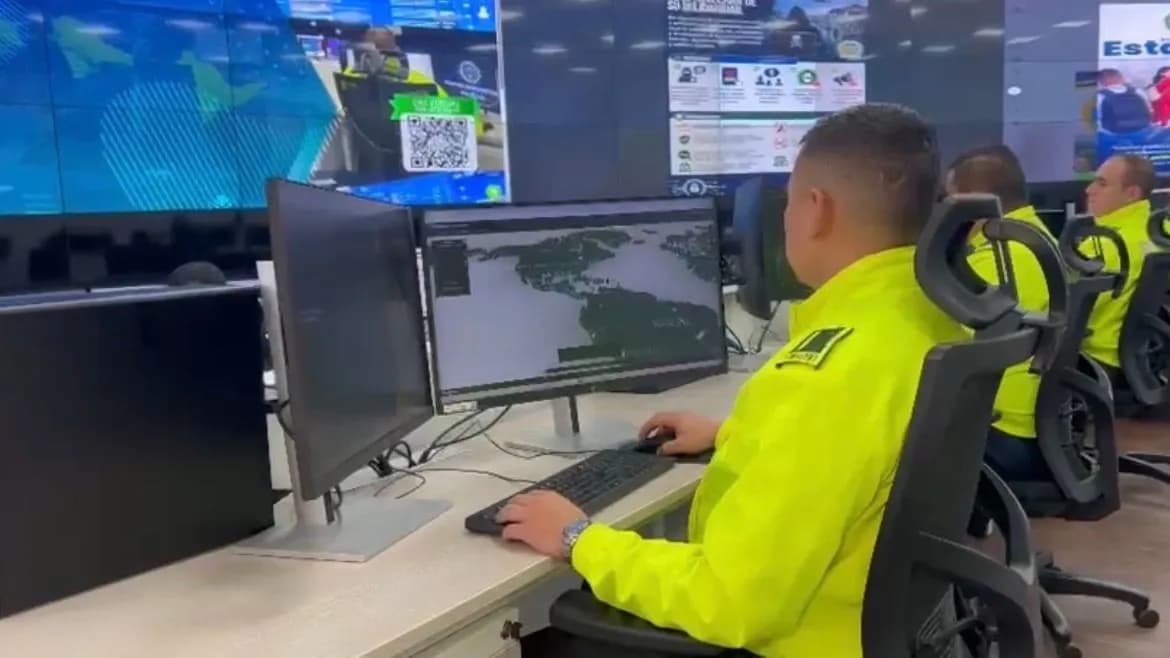 Policía hizo alerta a la comunidad para no caer en estafas por ayudas por emergencia en el país. Foto: Policía Nacional.