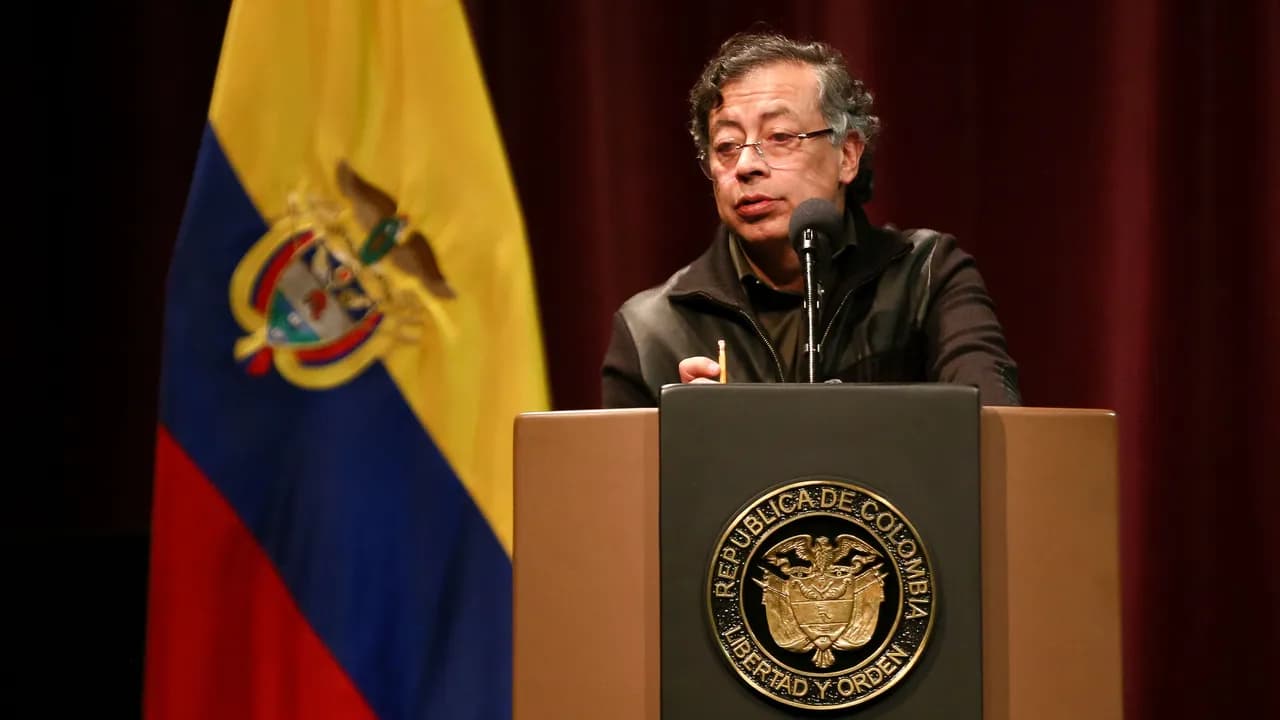 Petro llamó a votar libremente y pidió vigilar el escrutinio durante la jornada electoral. Créditos: Colprensa