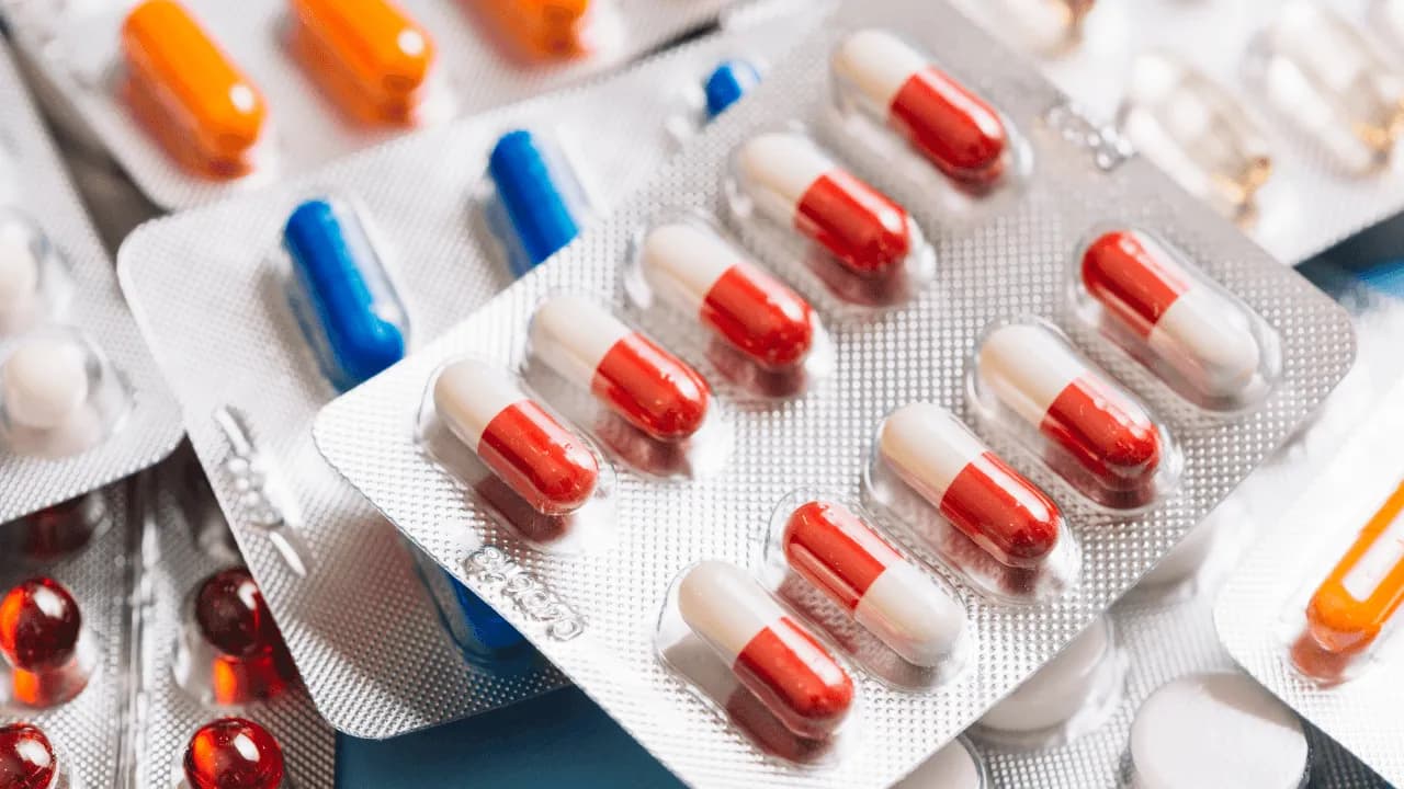 Implementan InvimÁgil para digitalizar los trámites del sector farmacéutico: ¿cómo impactará a los pacientes?