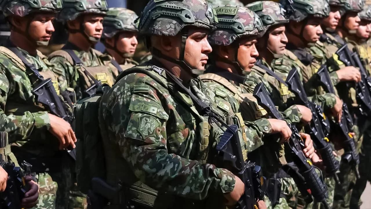 El Ministerio de Defensa confirmó ajustes en el cronograma del fusil Jaguar tras el incidente registrado durante las pruebas técnicas del arma en Tolemaida. Créditos: Colprensa