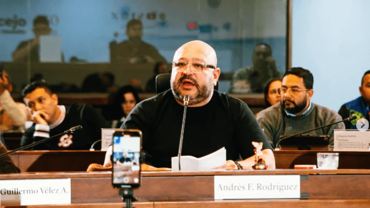 Los riesgos para la población civil tras declaraciones de Andrés 'El Gury' Rodríguez de “bombardear” zonas donde ganó Iván Cepeda