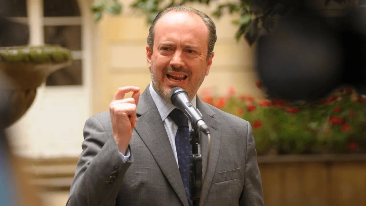 Políticas Públicas | Luis Guillermo Vélez habla de su libro 'Aquella guerra eterna' centrado en la Guerra de los Mil Días