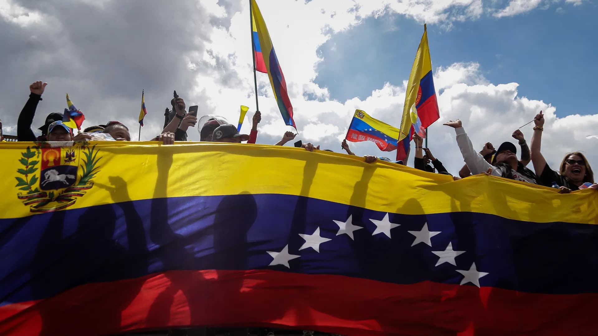 España aplicará nuevas reglas migratorias que pondrán fin a los permisos humanitarios para venezolanos. Créditos: Colprensa