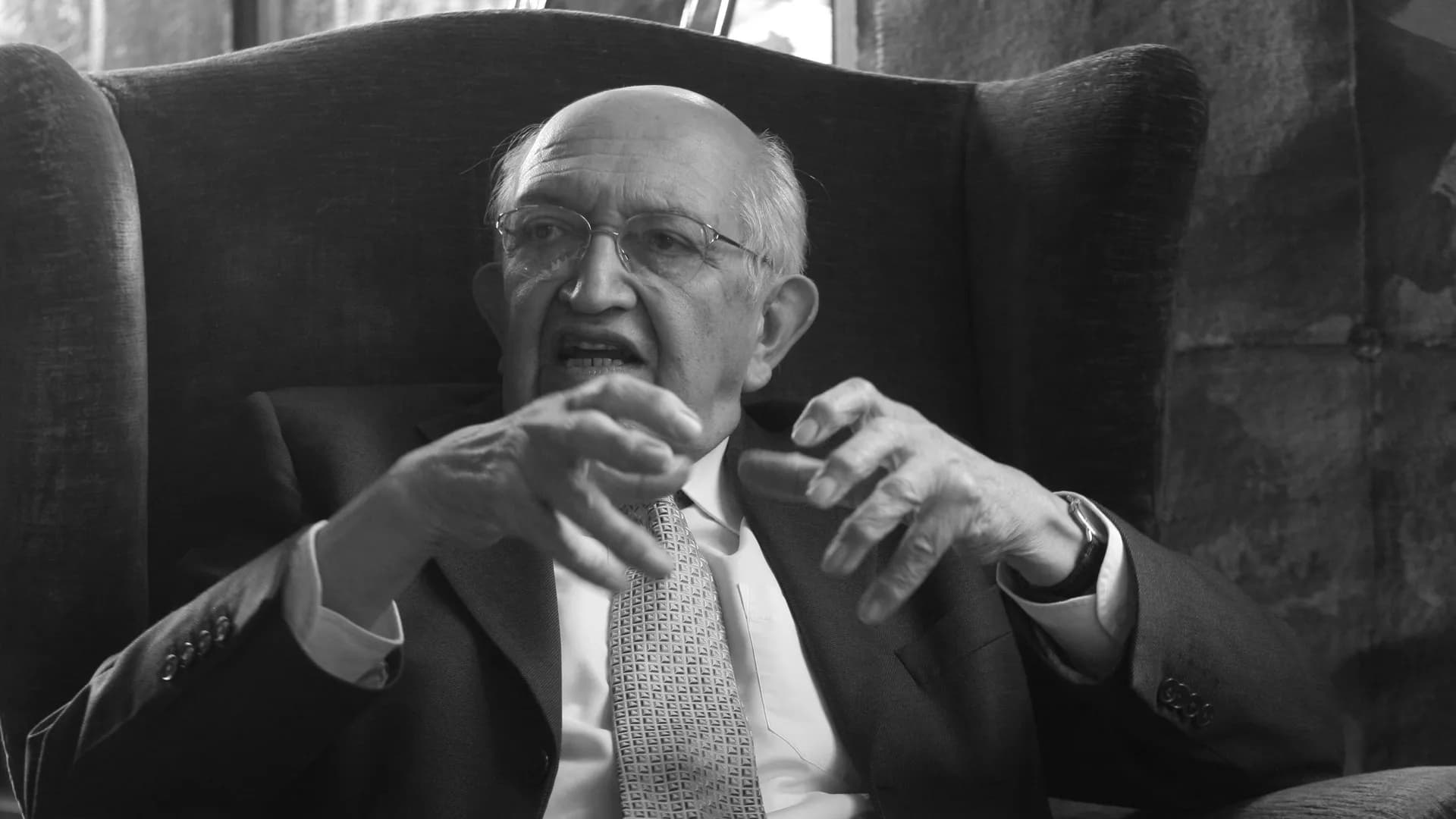 Lambón, maloliente y repulsiva alimaña: así se trataban Plinio Apuleyo y Antonio Caballero