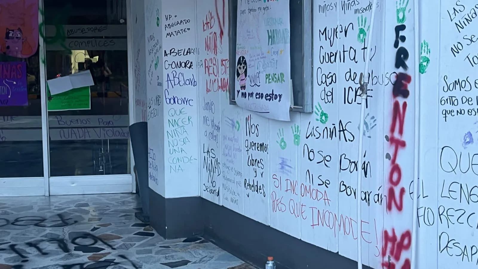 Susana Muhamad se defiende de la acusación de estar detrás de las protestas y el presunto vandalismo contra el ICBF: "Yo sí estuve ayer acompañando a las niñas, a los niños y a la juventud"
