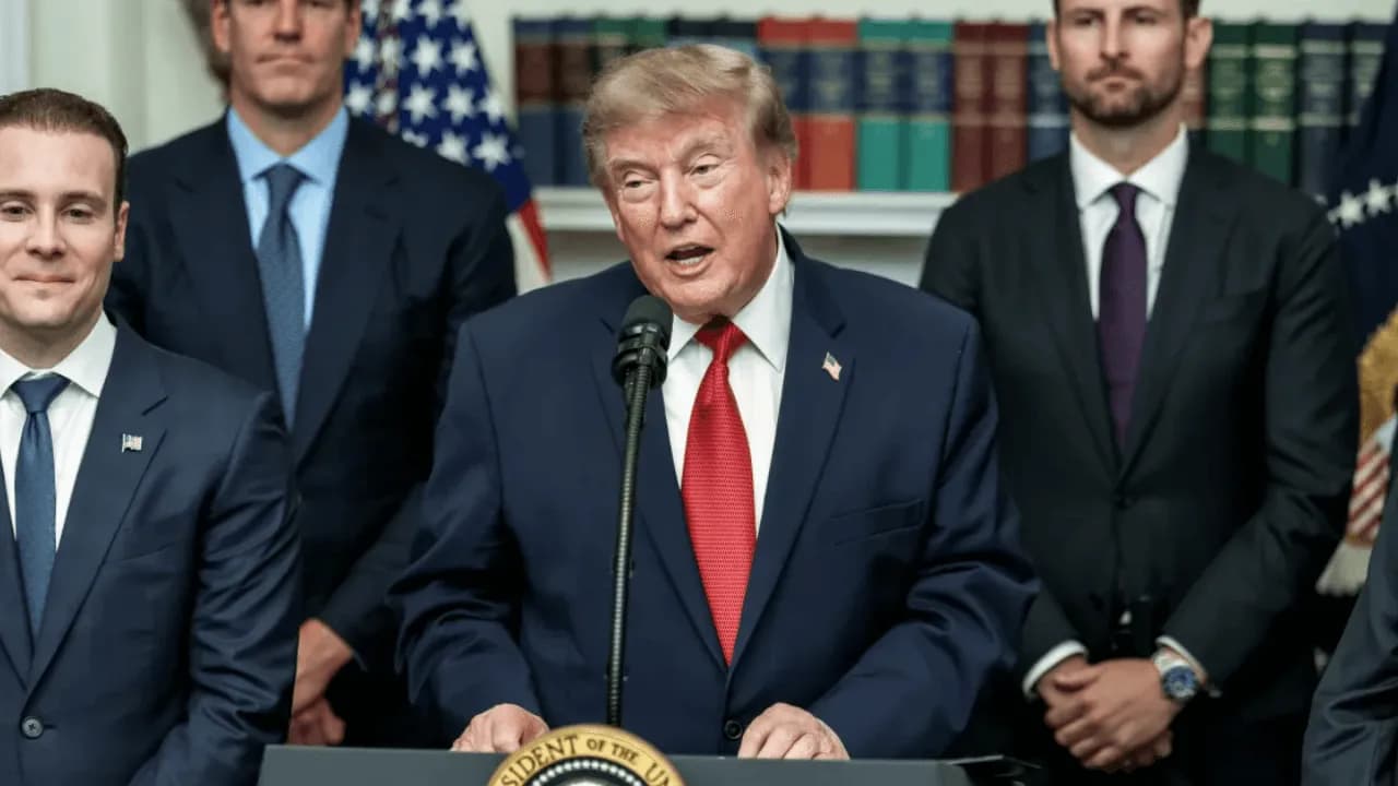 Trump anuncia veto a medios de comunicación a la Casa Blanca: CNN, MS NOW y Politico, entre los afectados